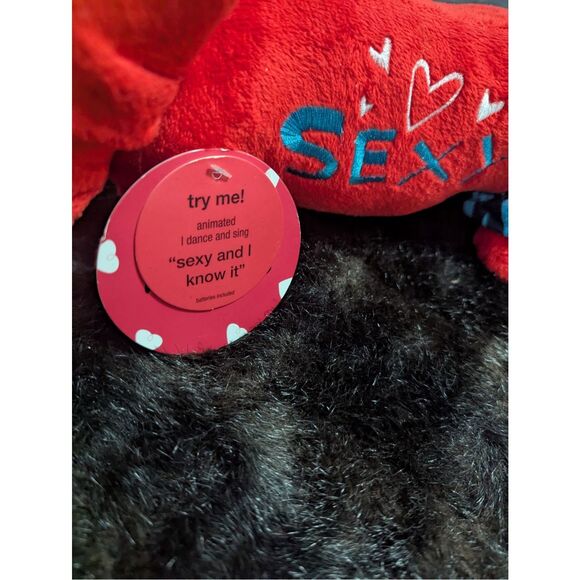 NWT Singing "Sexy and I Know It" Red Black Puppy Dog Flapping Ears Wiggley Tail - Picture 3 of 5